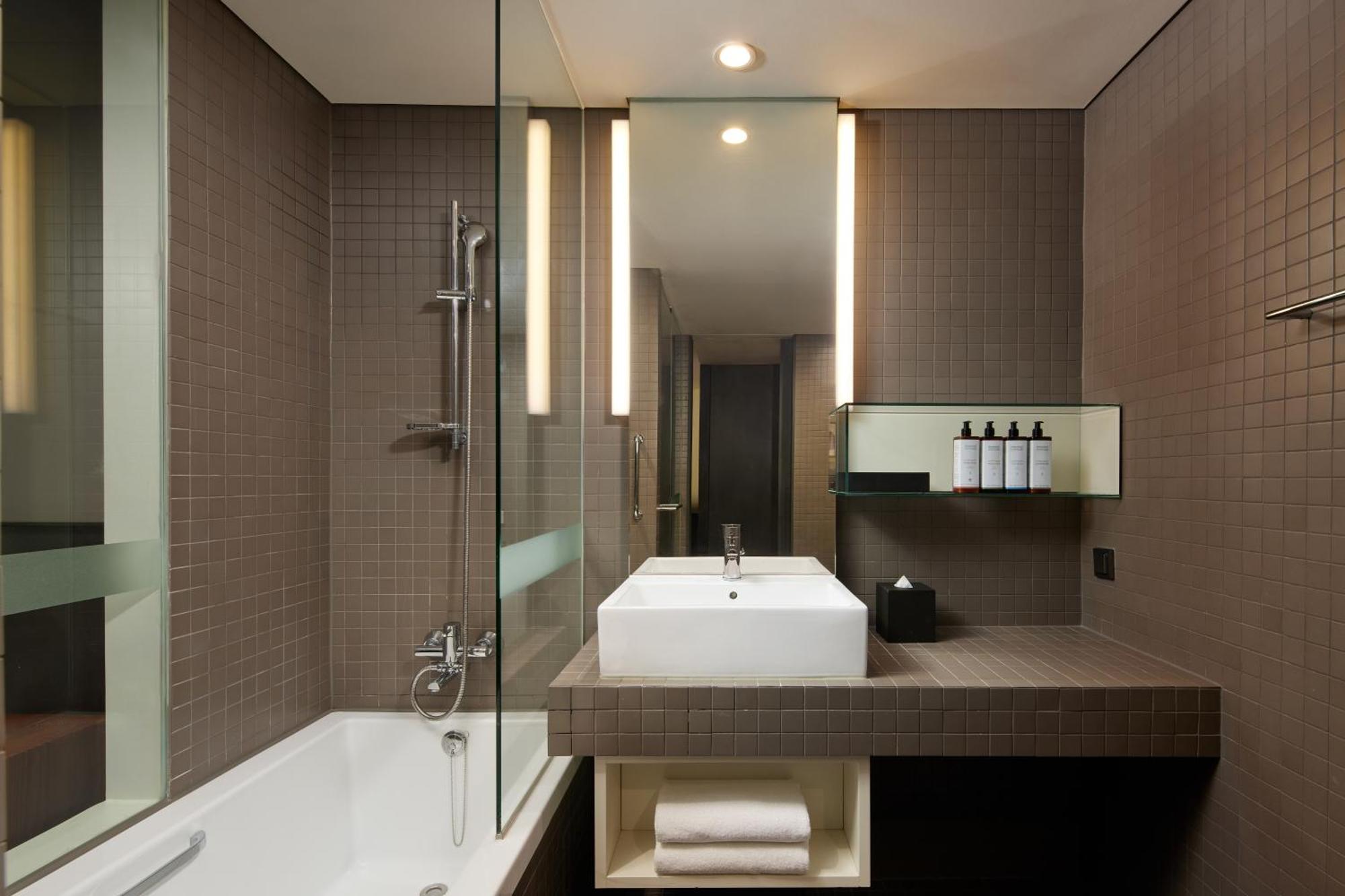 Shilla Stay Mapo Hongdae Сеул Экстерьер фото